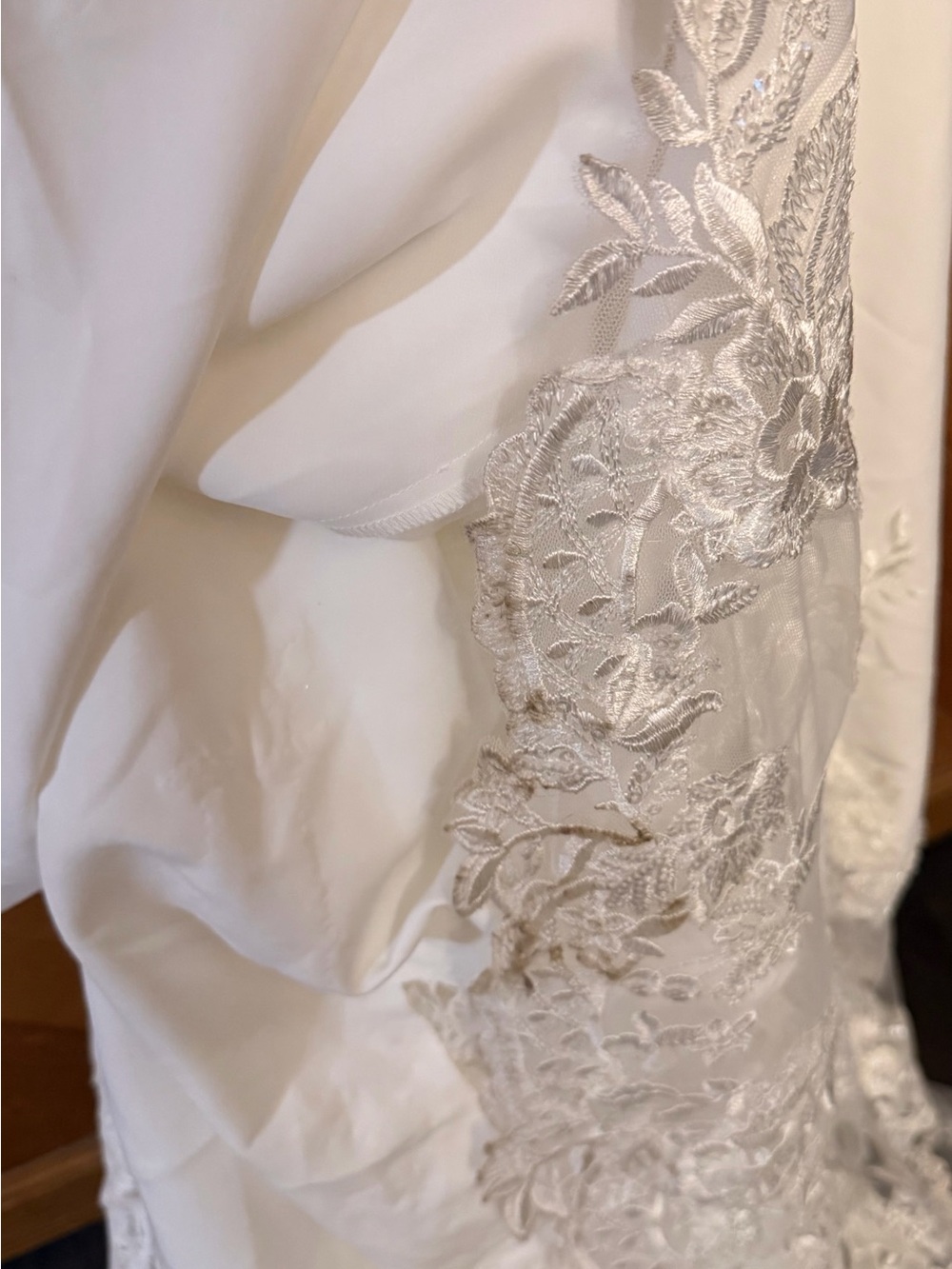 Stella Couture Style 24555 Wedding Dress Size 8 Train Mermaid Style Off Shoulder - Picture 12 of 13